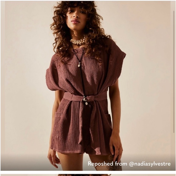 FREE PEOPLE - Pull Me In Romper size SMALL - Picture 7 of 12